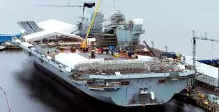 MÉGA CONVOIS: PORTE-AVIONS TITANESQUE "HMS Prince of Wales"