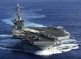 INCREDIBLE MACHINES-LE PORTE-AVIONS ''USS CARL VINSON''.